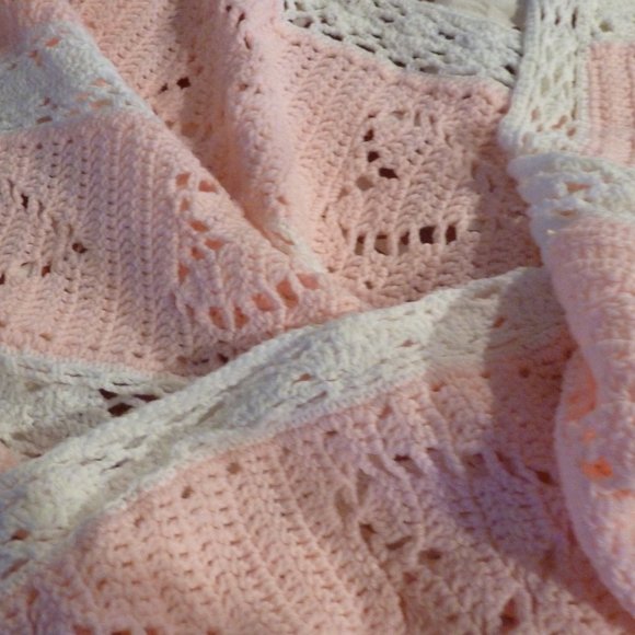 Simply Beautiful Handmade Crocheted Baby Girl Blanket / Throw – ONE OF A KIND - Picture 7 of 9